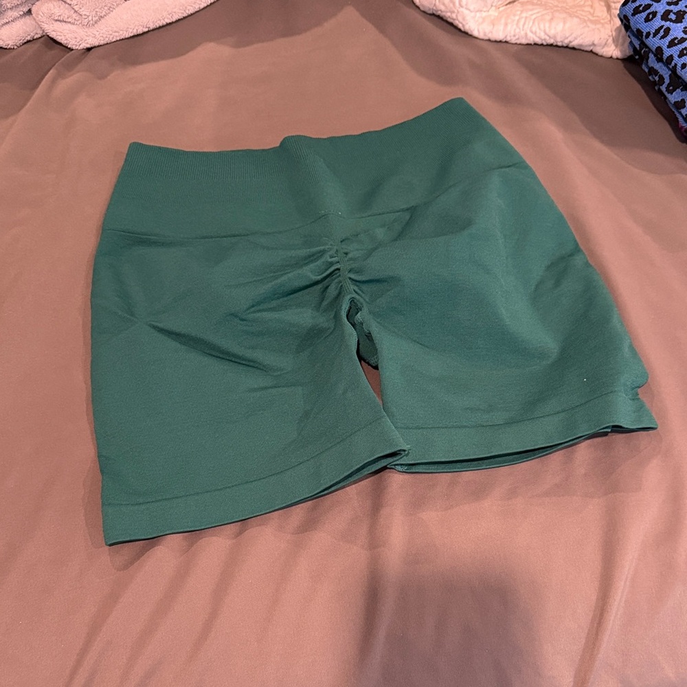 Butt scrunch shorts